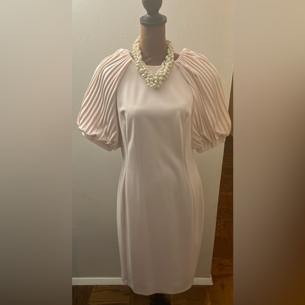 NWOT Calvin Klein sheath puff sleeve dress!